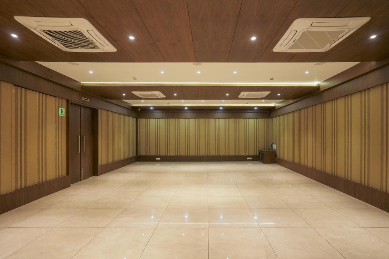 Hotel Kavery Раджкот Екстер'єр фото